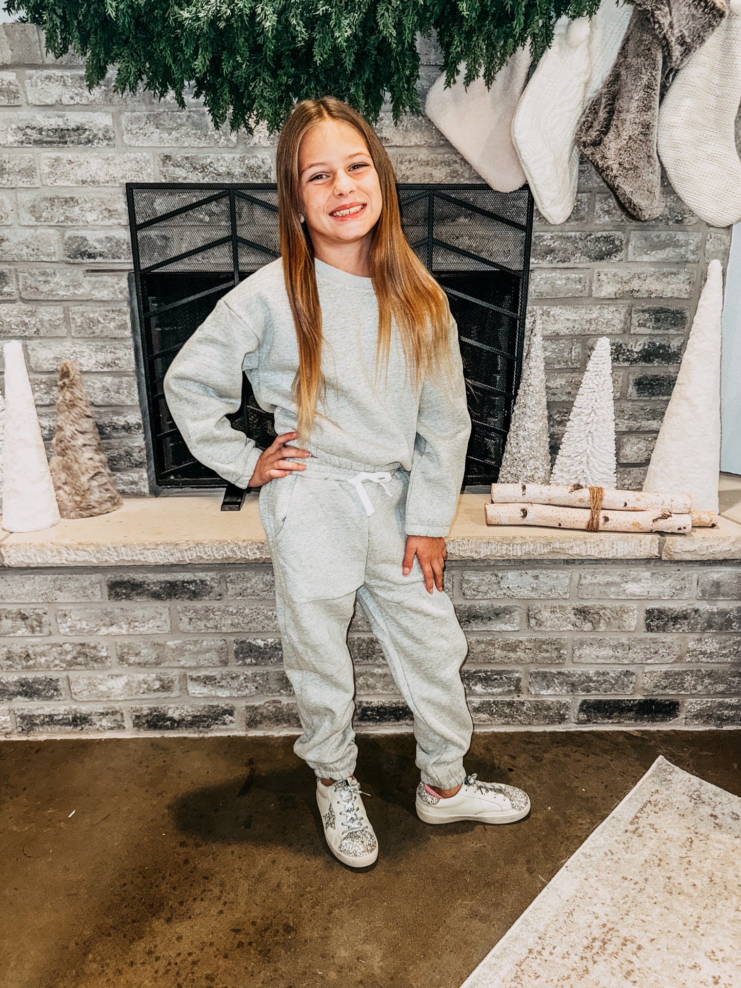 Kinsley Kids 2 Piece Jogger Set [Heather Grey)