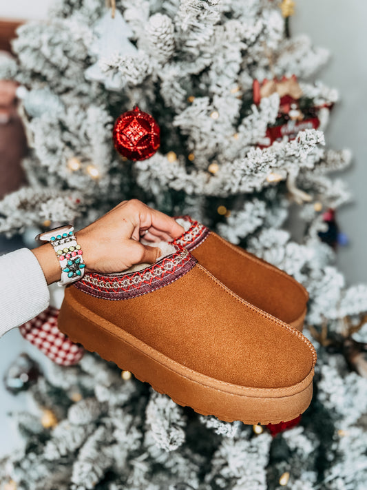 Cozied up Booties- Chestnut