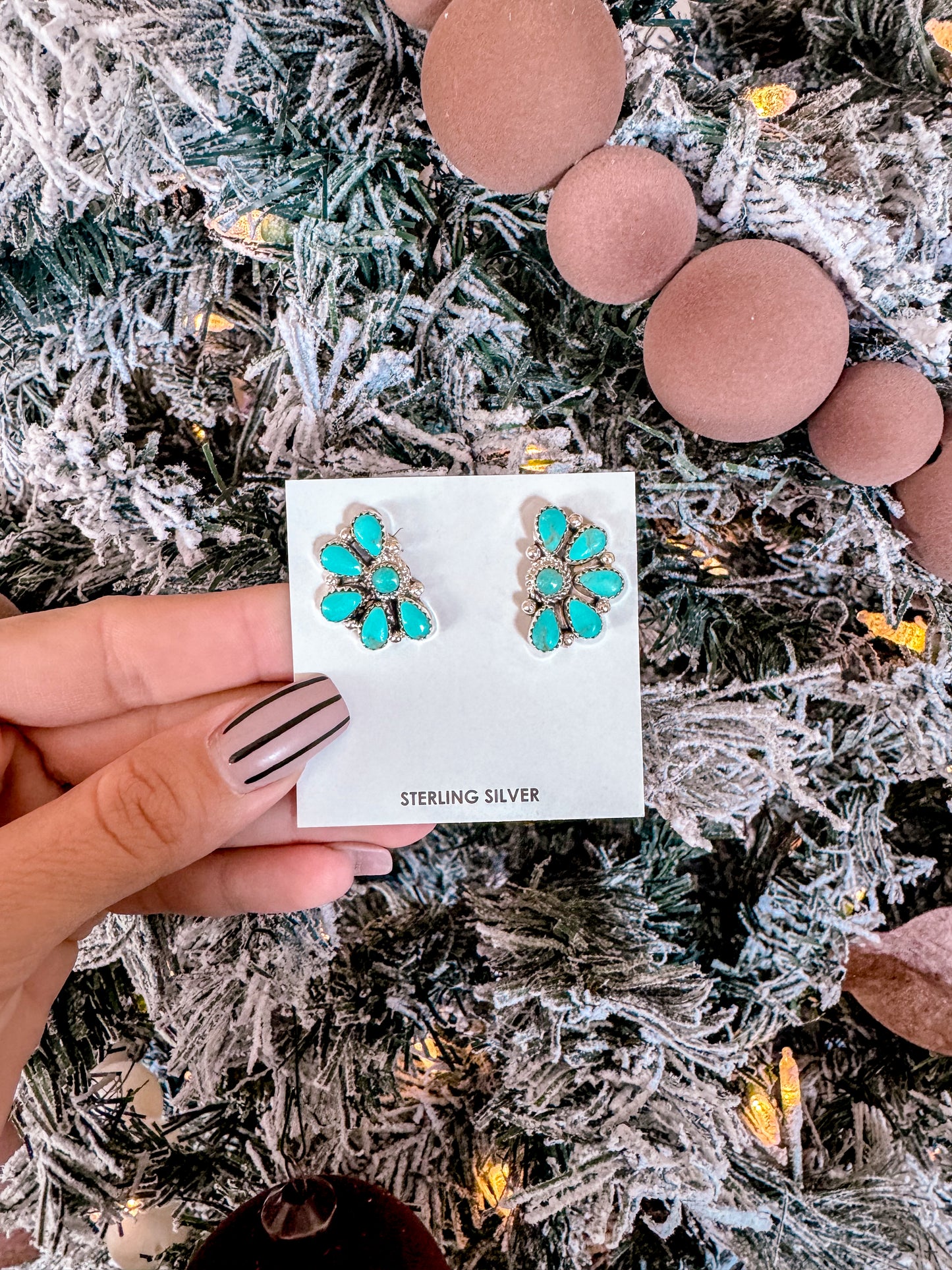Kingman Turquoise Clusters
