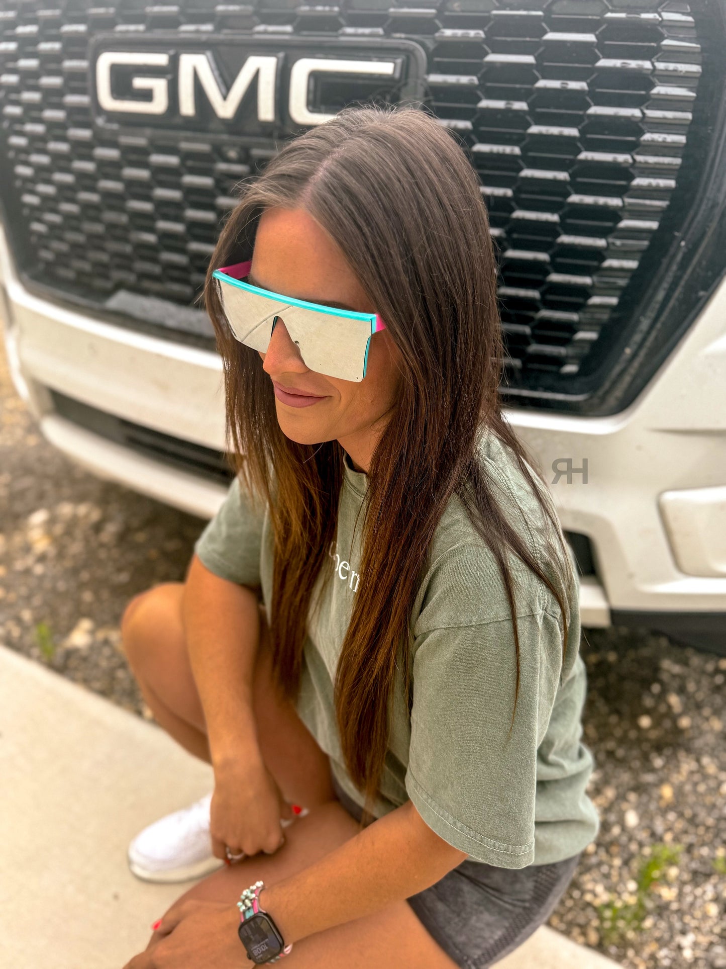 Vibin’ Sunnies RTS